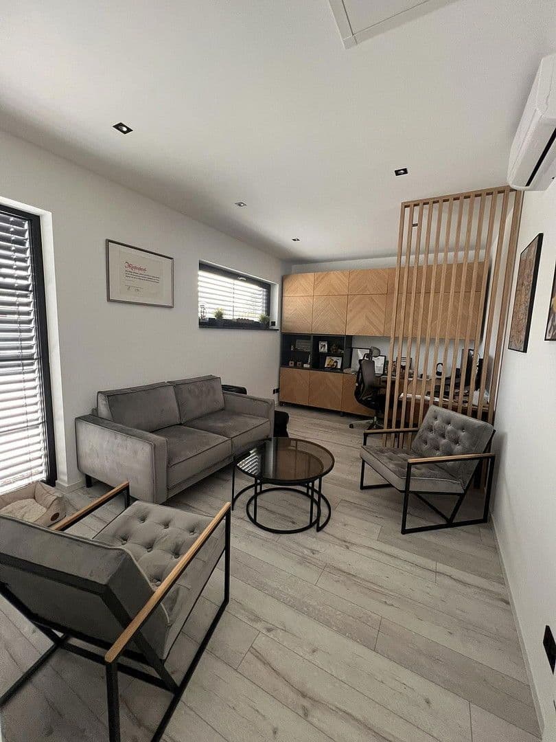 Prodej domu 220 m², pozemek 1.400 m², Senftenberg - Zły Komorow, Braniborsko Prodej domu 220 m², pozemek 1.400 m², Senftenberg - Zły Komorow, Braniborsko