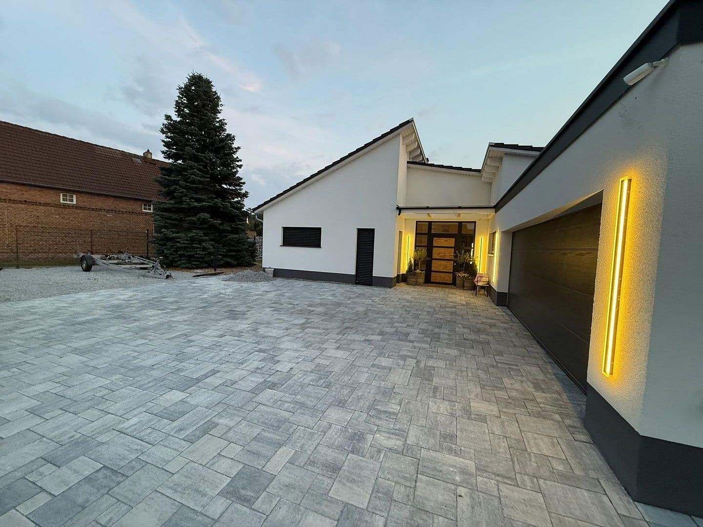 Prodej domu 220 m², pozemek 1.400 m², Senftenberg - Zły Komorow, Braniborsko Prodej domu 220 m², pozemek 1.400 m², Senftenberg - Zły Komorow, Braniborsko