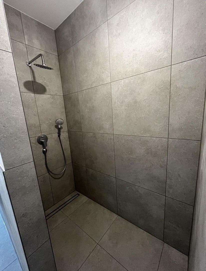 Pronájem bytu 3+1 79 m², Mauerbergstrasse 83, Neuweier, Bádensko-Württembersko Pronájem bytu 3+1 79 m², Mauerbergstrasse 83, Neuweier, Bádensko-Württembersko