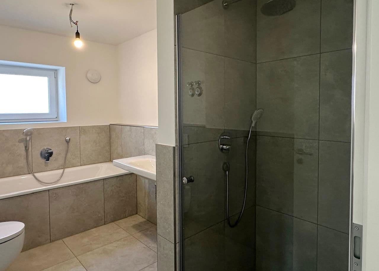 Pronájem bytu 3+1 79 m², Mauerbergstrasse 83, Neuweier, Bádensko-Württembersko Pronájem bytu 3+1 79 m², Mauerbergstrasse 83, Neuweier, Bádensko-Württembersko