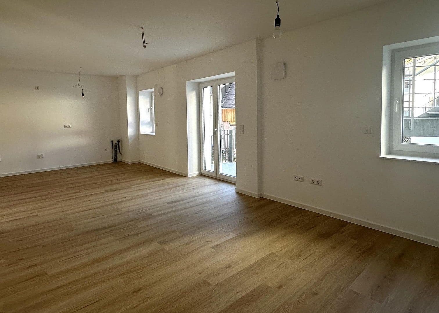 Pronájem bytu 3+1 79 m², Mauerbergstrasse 83, Neuweier, Bádensko-Württembersko Pronájem bytu 3+1 79 m², Mauerbergstrasse 83, Neuweier, Bádensko-Württembersko