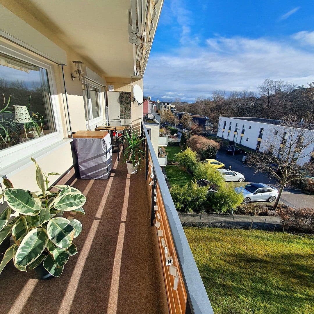 Pronájem bytu 2+1 56 m², Talstraße 28, Stuttgart, Bádensko-Württembersko Pronájem bytu 2+1 56 m², Talstraße 28, Stuttgart, Bádensko-Württembersko