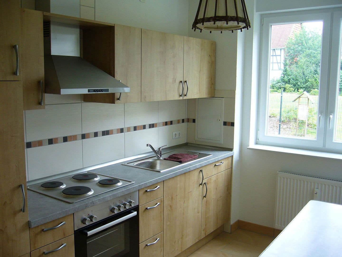 Pronájem bytu 3+1 80 m², Grüner Weg 1, Alheim, Hessen Pronájem bytu 3+1 80 m², Grüner Weg 1, Alheim, Hessen