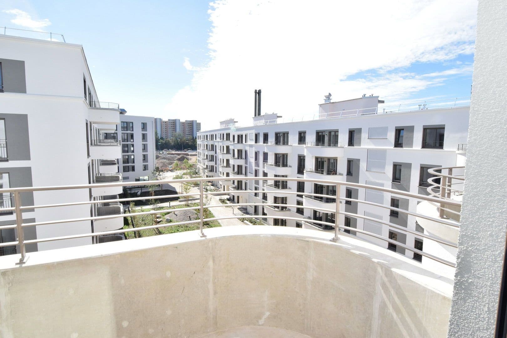 Prodej bytu 1+1 30 m², Trudering Kyivstraße, München Trudering, Bavorsko Prodej bytu 1+1 30 m², Trudering Kyivstraße, München Trudering, Bavorsko