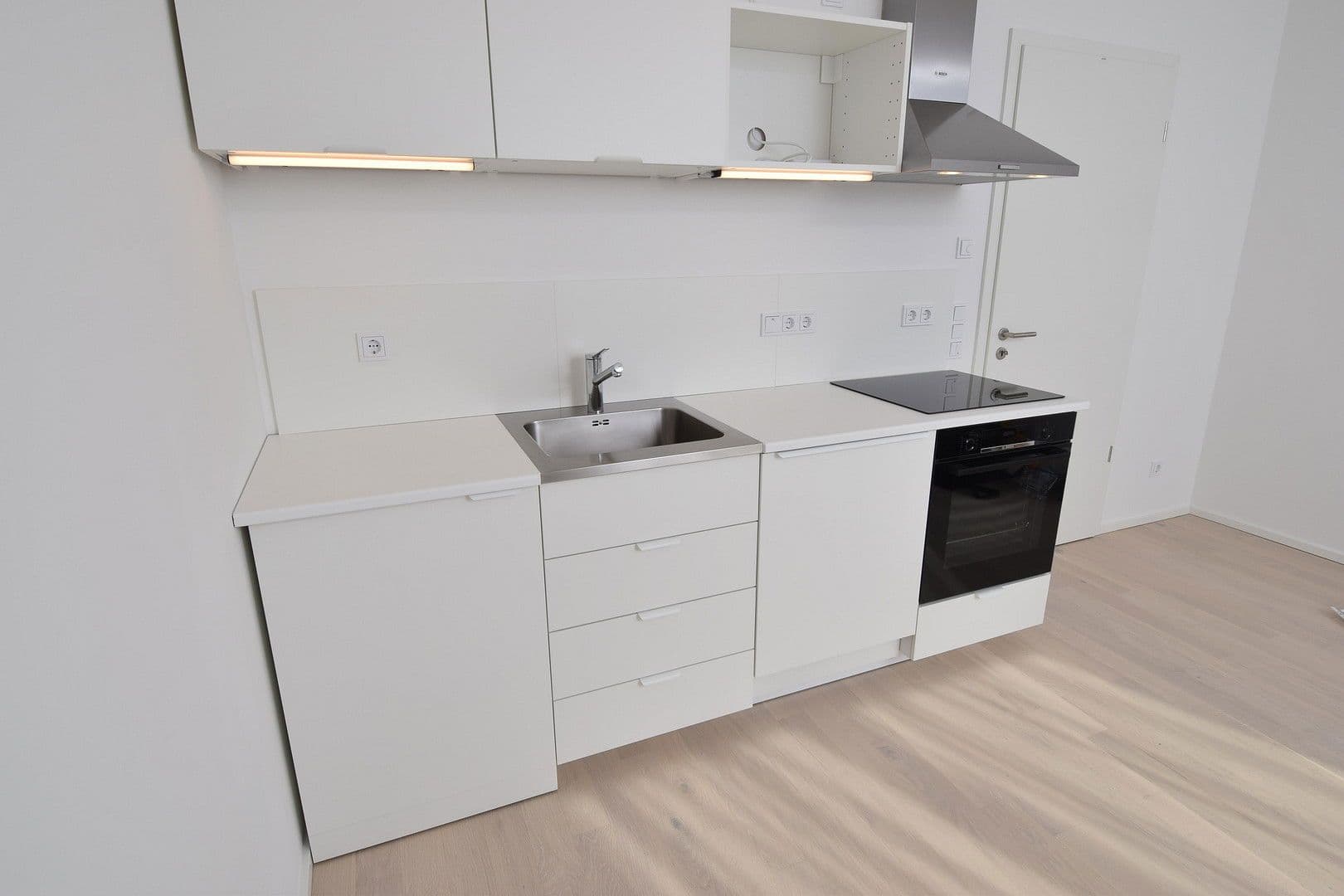 Prodej bytu 1+1 30 m², Trudering Kyivstraße, München Trudering, Bavorsko Prodej bytu 1+1 30 m², Trudering Kyivstraße, München Trudering, Bavorsko