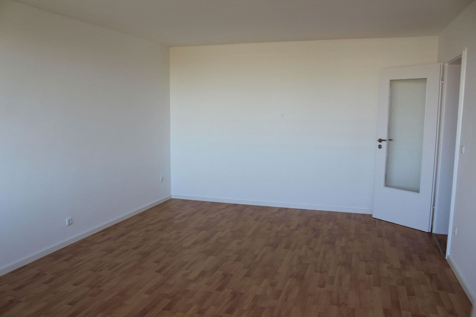 Pronájem bytu 3+1 63 m², Salbauerstrasse 5, München, Bavorsko Pronájem bytu 3+1 63 m², Salbauerstrasse 5, München, Bavorsko