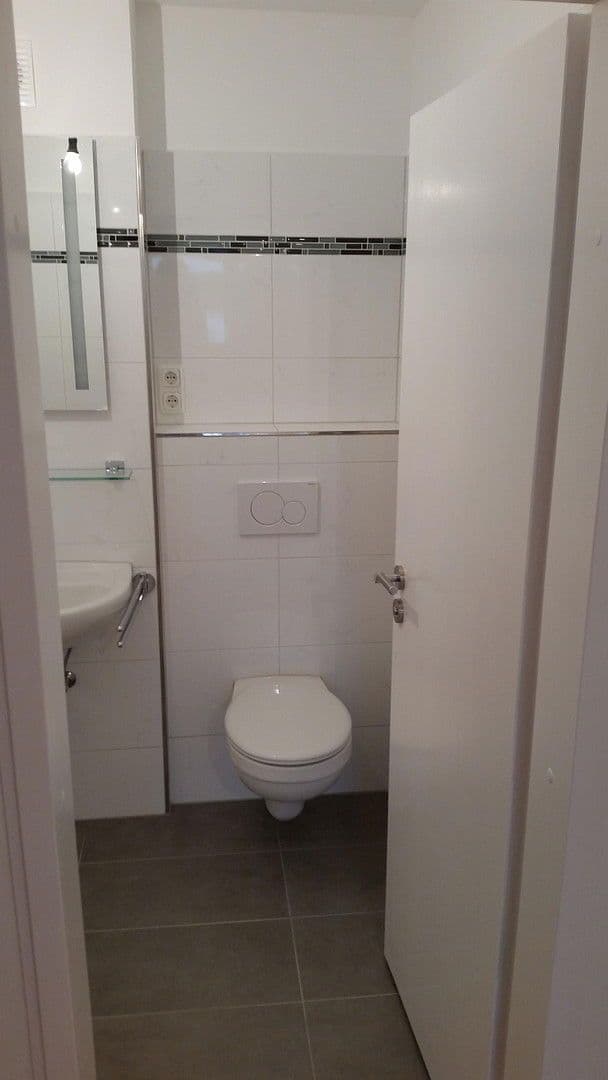 Pronájem bytu 3+1 63 m², Salbauerstrasse 5, München, Bavorsko Pronájem bytu 3+1 63 m², Salbauerstrasse 5, München, Bavorsko