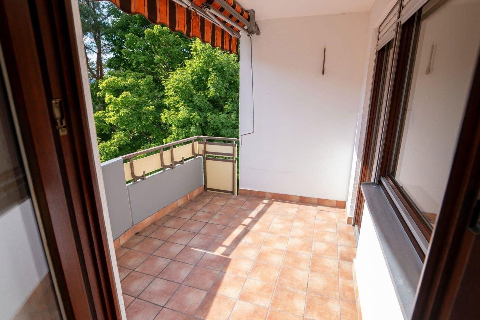 Prodej bytu 4+1 100 m², Blauenstraße 17, Singen (Hohentwiel), Bádensko-Württembersko Prodej bytu 4+1 100 m², Blauenstraße 17, Singen (Hohentwiel), Bádensko-Württembersko