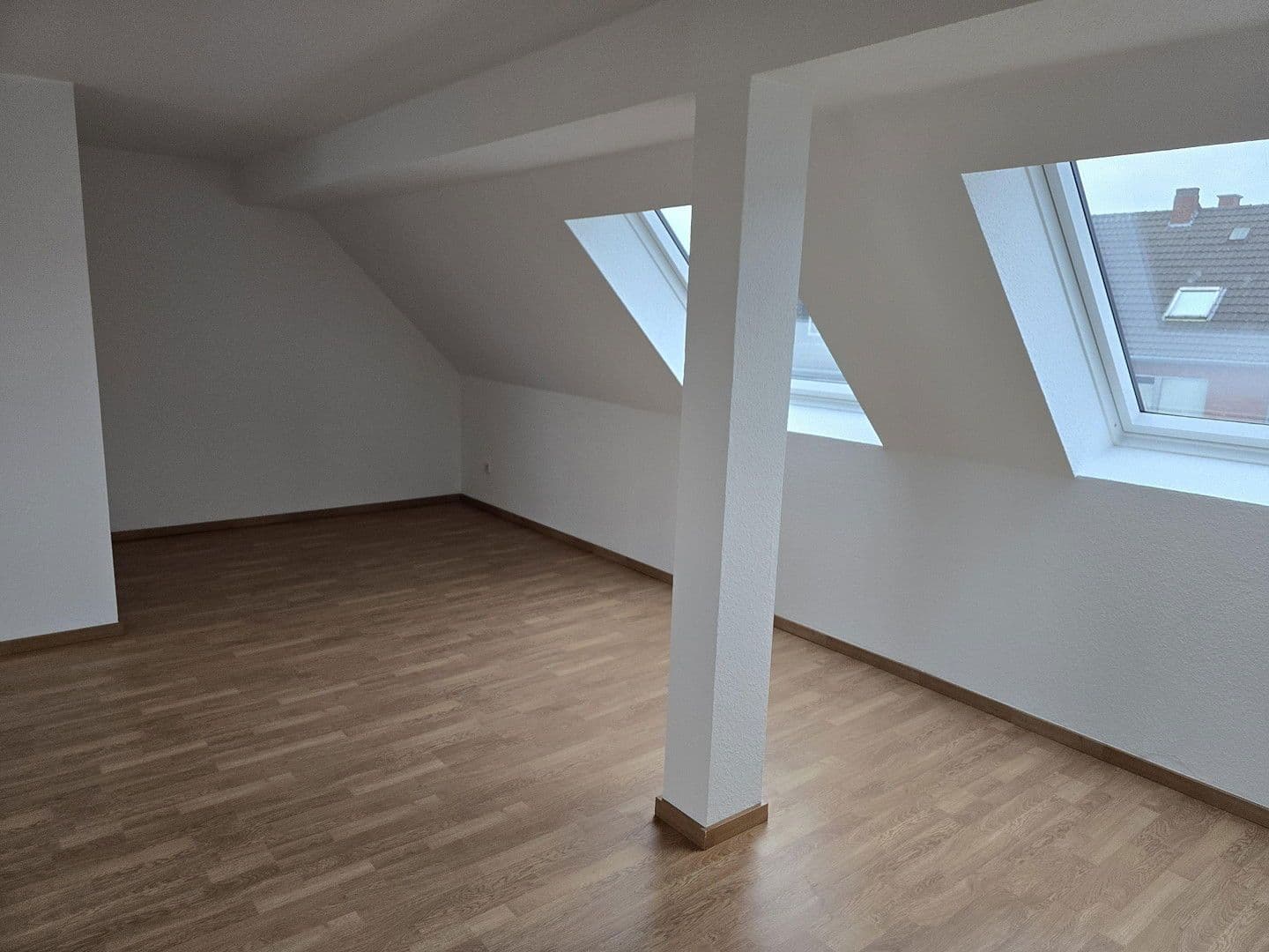 Pronájem bytu 4+1 103 m², Martinstraße 100, Mönchengladbach, Severní Porýní-Vestfálsko Pronájem bytu 4+1 103 m², Martinstraße 100, Mönchengladbach, Severní Porýní-Vestfálsko