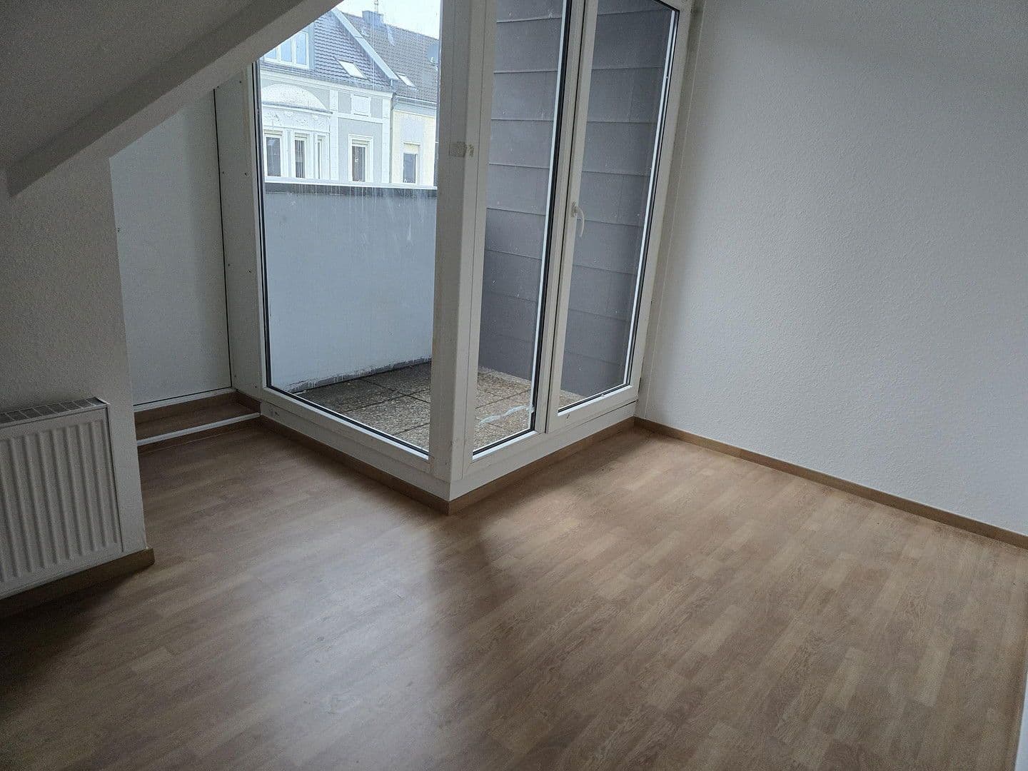 Pronájem bytu 4+1 103 m², Martinstraße 100, Mönchengladbach, Severní Porýní-Vestfálsko Pronájem bytu 4+1 103 m², Martinstraße 100, Mönchengladbach, Severní Porýní-Vestfálsko