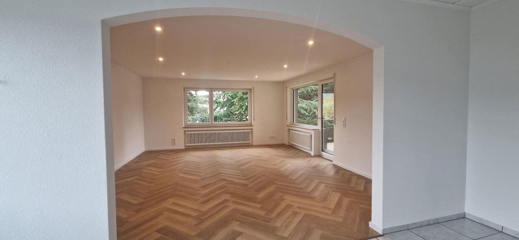 Pronájem bytu 3+kk 112 m², Rielasingen-Worblingen, Bádensko-Württembersko Pronájem bytu 3+kk 112 m², Rielasingen-Worblingen, Bádensko-Württembersko