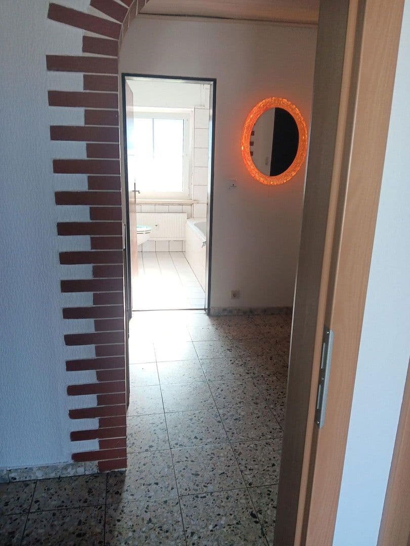 Prodej domu 180 m², pozemek 600 m², Am Pfaffenbusch 4, Ottrau, Hessen Prodej domu 180 m², pozemek 600 m², Am Pfaffenbusch 4, Ottrau, Hessen