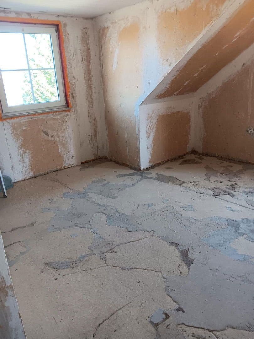 Prodej domu 180 m², pozemek 600 m², Am Pfaffenbusch 4, Ottrau, Hessen Prodej domu 180 m², pozemek 600 m², Am Pfaffenbusch 4, Ottrau, Hessen