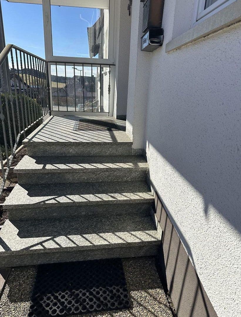 Prodej domu 165 m², pozemek 333 m², Bad Dürrheim, Bádensko-Württembersko Prodej domu 165 m², pozemek 333 m², Bad Dürrheim, Bádensko-Württembersko