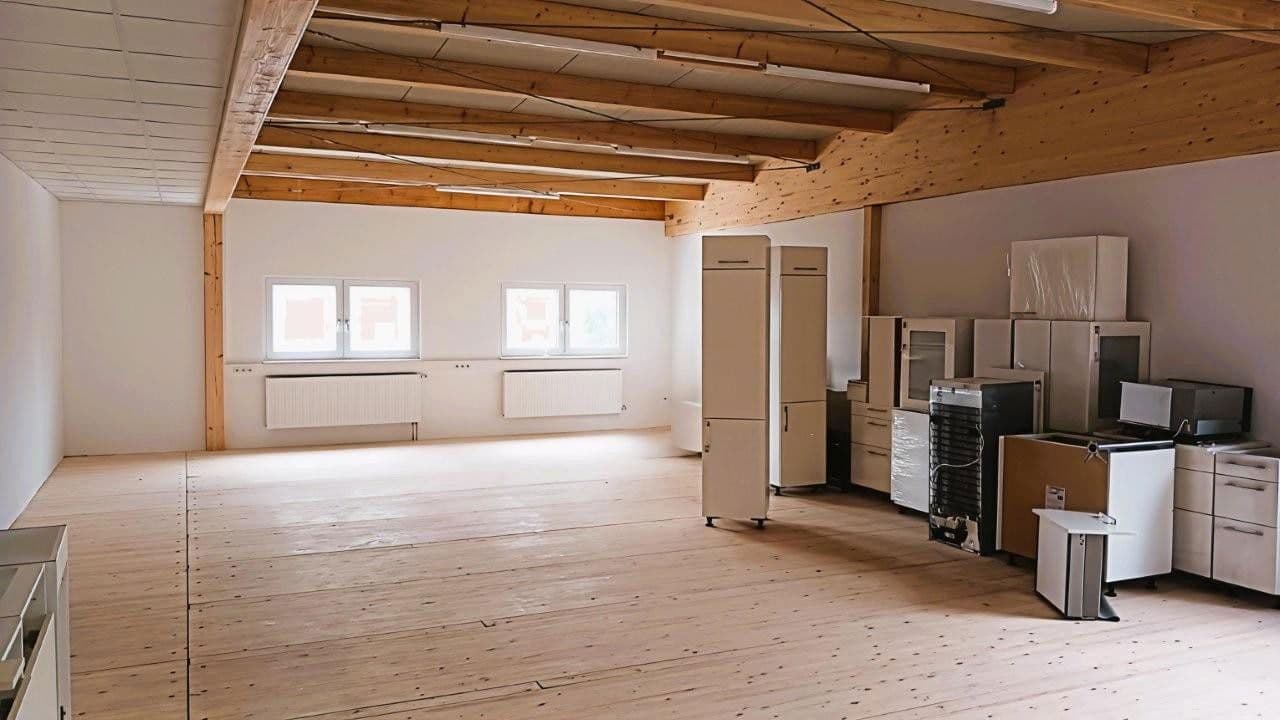 Pronájem nebytového prostoru 130 m², Auf der Höhe 9, Kernen im Remstal, Bádensko-Württembersko Pronájem nebytového prostoru 130 m², Auf der Höhe 9, Kernen im Remstal, Bádensko-Württembersko