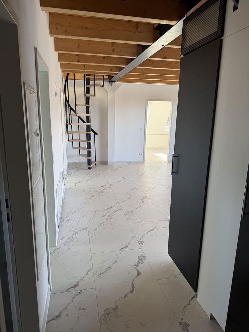 Pronájem bytu 4+1 111 m², Küfersteig 2, Berlin, Berlín Pronájem bytu 4+1 111 m², Küfersteig 2, Berlin, Berlín