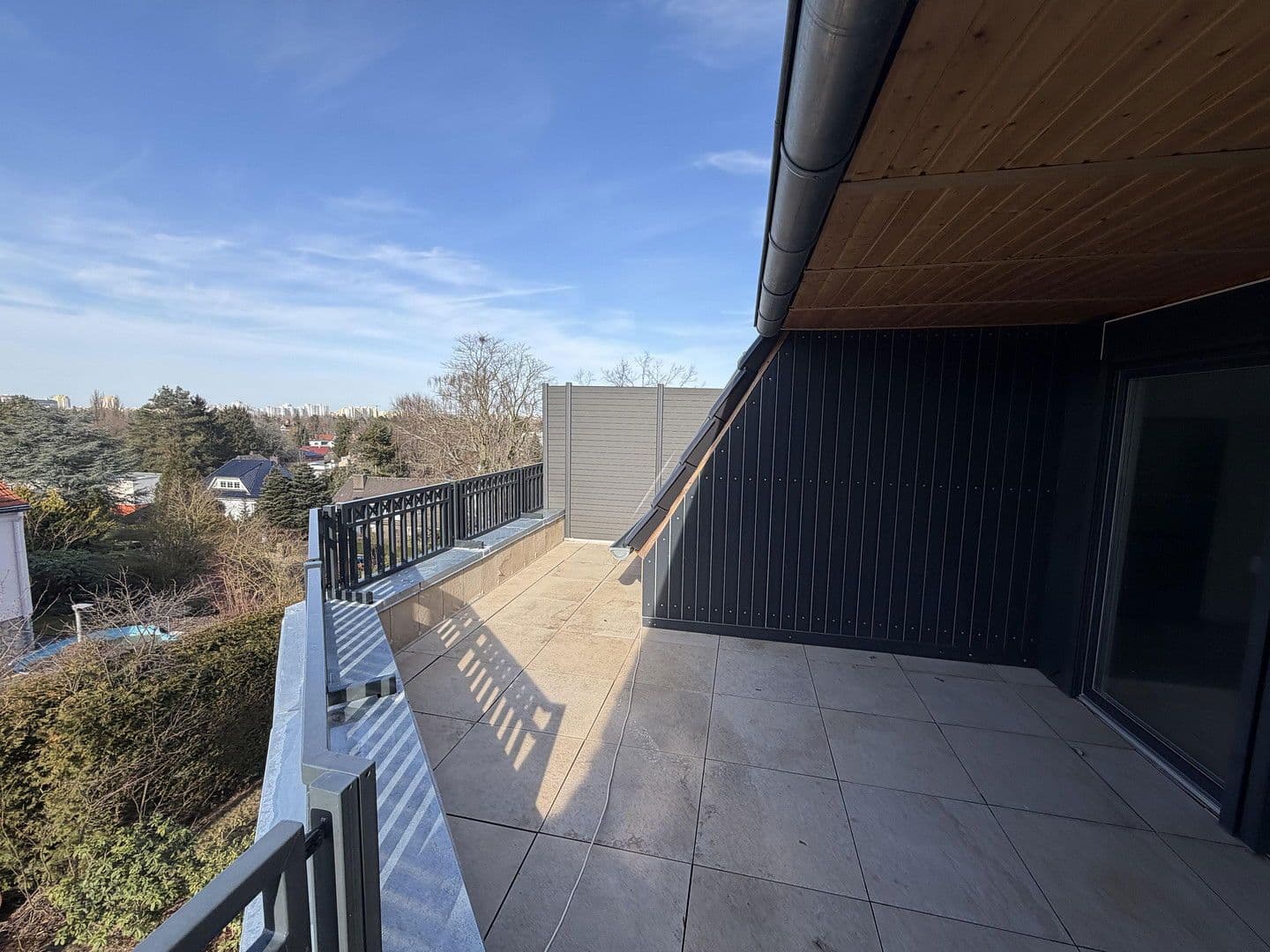 Pronájem bytu 4+1 111 m², Küfersteig 2, Berlin, Berlín Pronájem bytu 4+1 111 m², Küfersteig 2, Berlin, Berlín