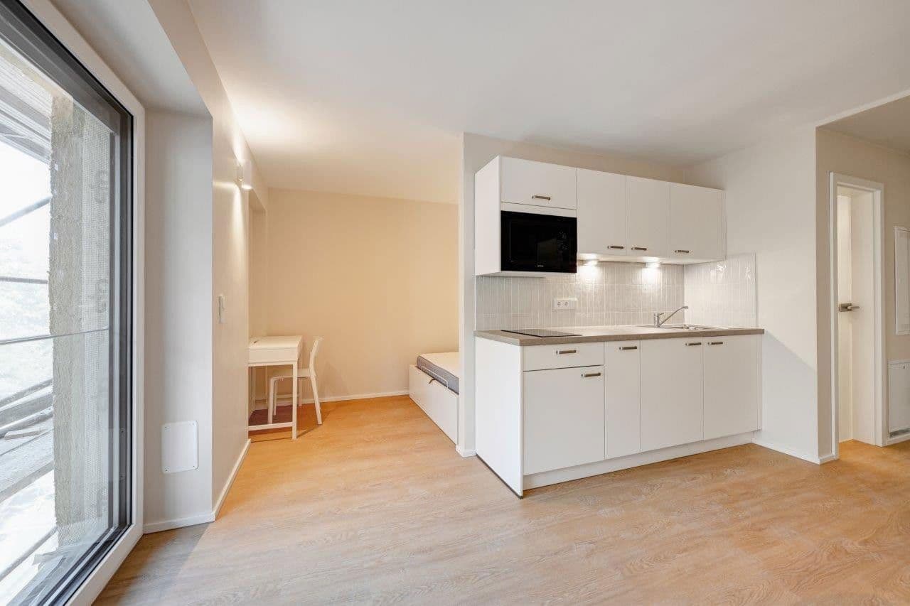 Pronájem bytu 1+1 25 m², Leonrodstrasse 18, München, Bavorsko Pronájem bytu 1+1 25 m², Leonrodstrasse 18, München, Bavorsko