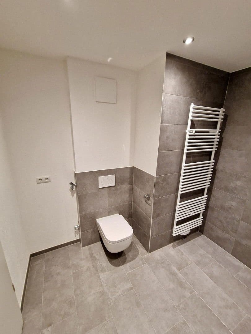 Pronájem bytu 2+1 58 m², Schlüsselbergstraße 2, Mühldorf a. Inn, Bavorsko Pronájem bytu 2+1 58 m², Schlüsselbergstraße 2, Mühldorf a. Inn, Bavorsko