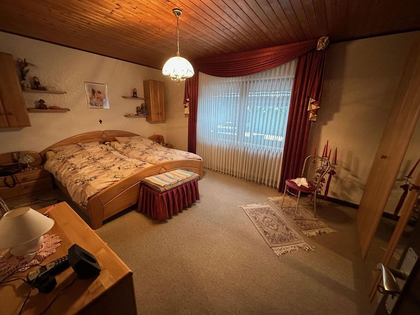 Pronájem domu 196 m², pozemek 770 m², Solms, Hessen Pronájem domu 196 m², pozemek 770 m², Solms, Hessen