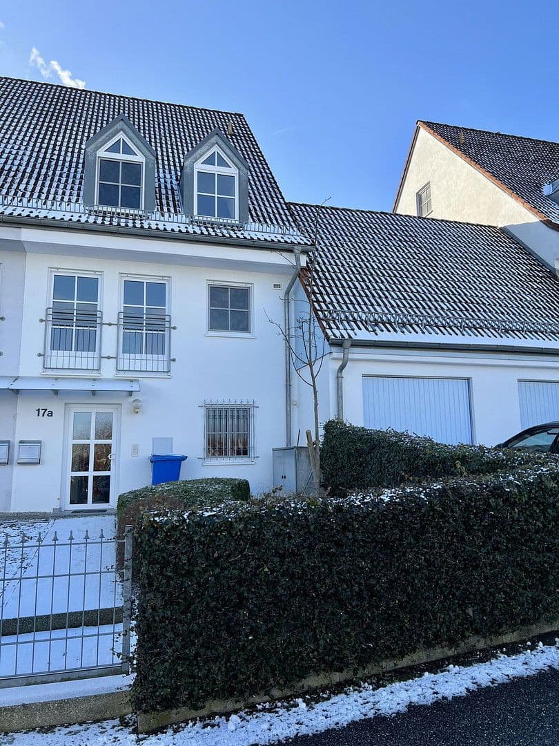Prodej domu 175 m², pozemek 386 m², Landshut, Bavorsko Prodej domu 175 m², pozemek 386 m², Landshut, Bavorsko