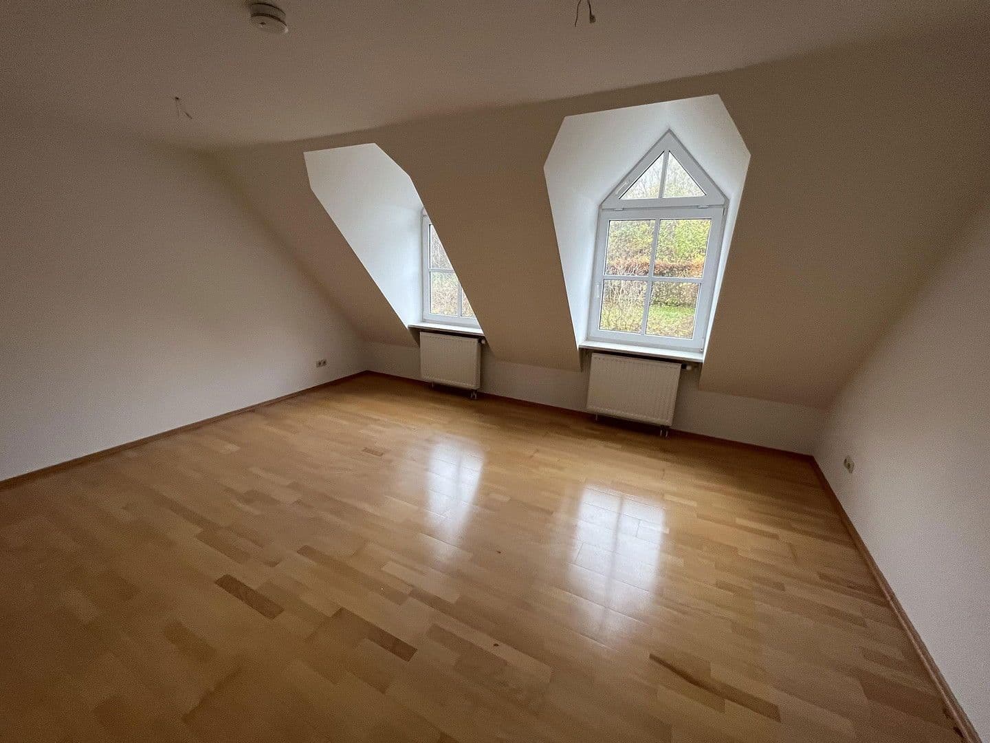 Prodej domu 175 m², pozemek 386 m², Landshut, Bavorsko Prodej domu 175 m², pozemek 386 m², Landshut, Bavorsko