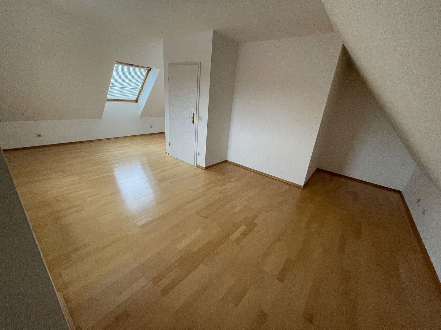 Prodej domu 175 m², pozemek 386 m², Landshut, Bavorsko Prodej domu 175 m², pozemek 386 m², Landshut, Bavorsko
