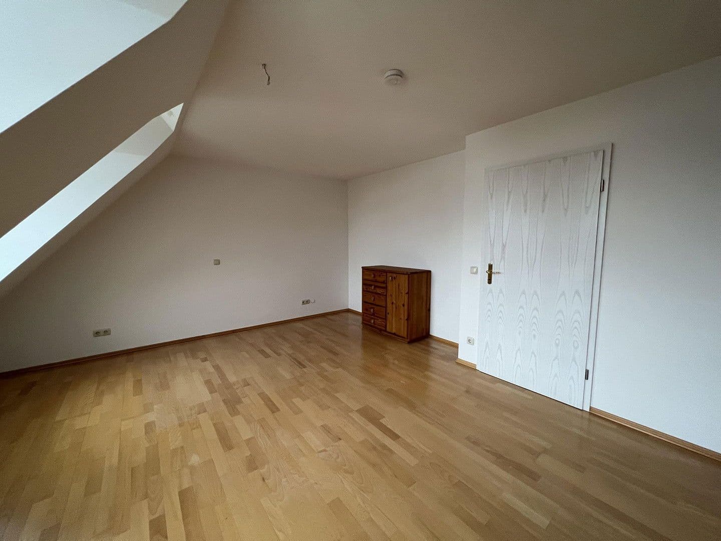 Prodej domu 175 m², pozemek 386 m², Landshut, Bavorsko Prodej domu 175 m², pozemek 386 m², Landshut, Bavorsko