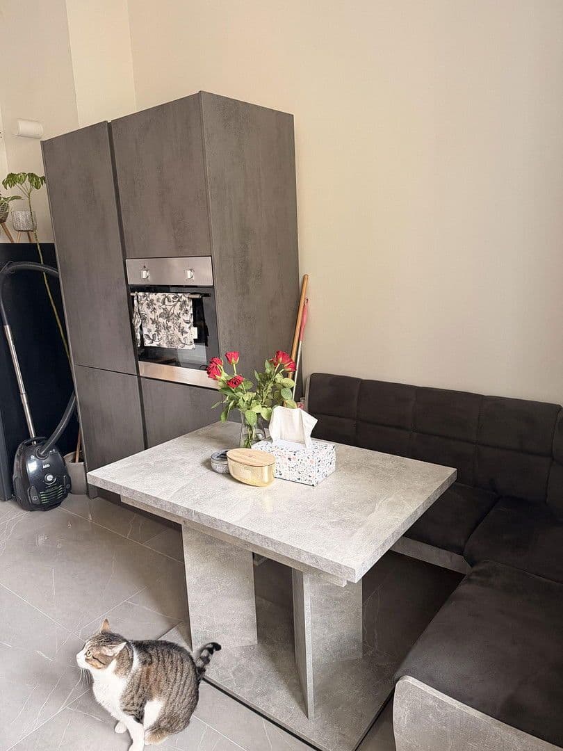 Pronájem bytu 2+1 60 m², Roßststraße 87, Düsseldorf, Severní Porýní-Vestfálsko Pronájem bytu 2+1 60 m², Roßststraße 87, Düsseldorf, Severní Porýní-Vestfálsko