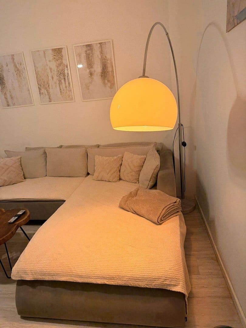 Pronájem bytu 2+1 60 m², Roßststraße 87, Düsseldorf, Severní Porýní-Vestfálsko Pronájem bytu 2+1 60 m², Roßststraße 87, Düsseldorf, Severní Porýní-Vestfálsko