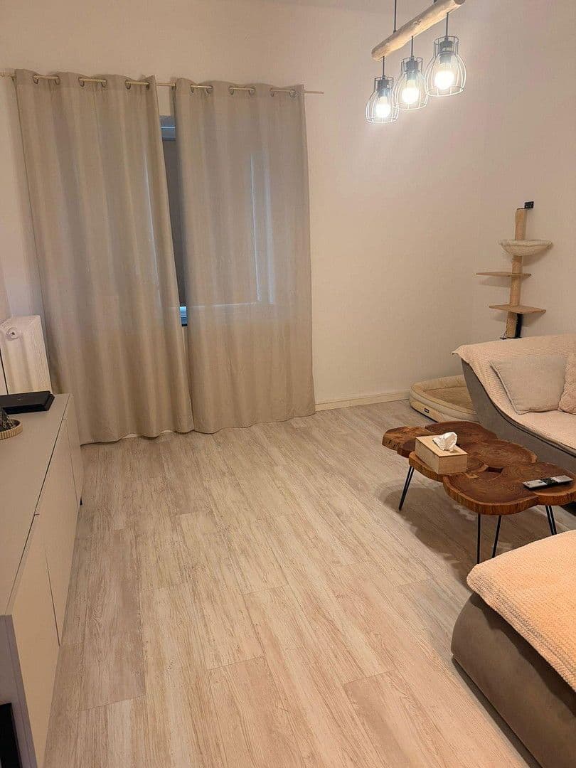 Pronájem bytu 2+1 60 m², Roßststraße 87, Düsseldorf, Severní Porýní-Vestfálsko Pronájem bytu 2+1 60 m², Roßststraße 87, Düsseldorf, Severní Porýní-Vestfálsko