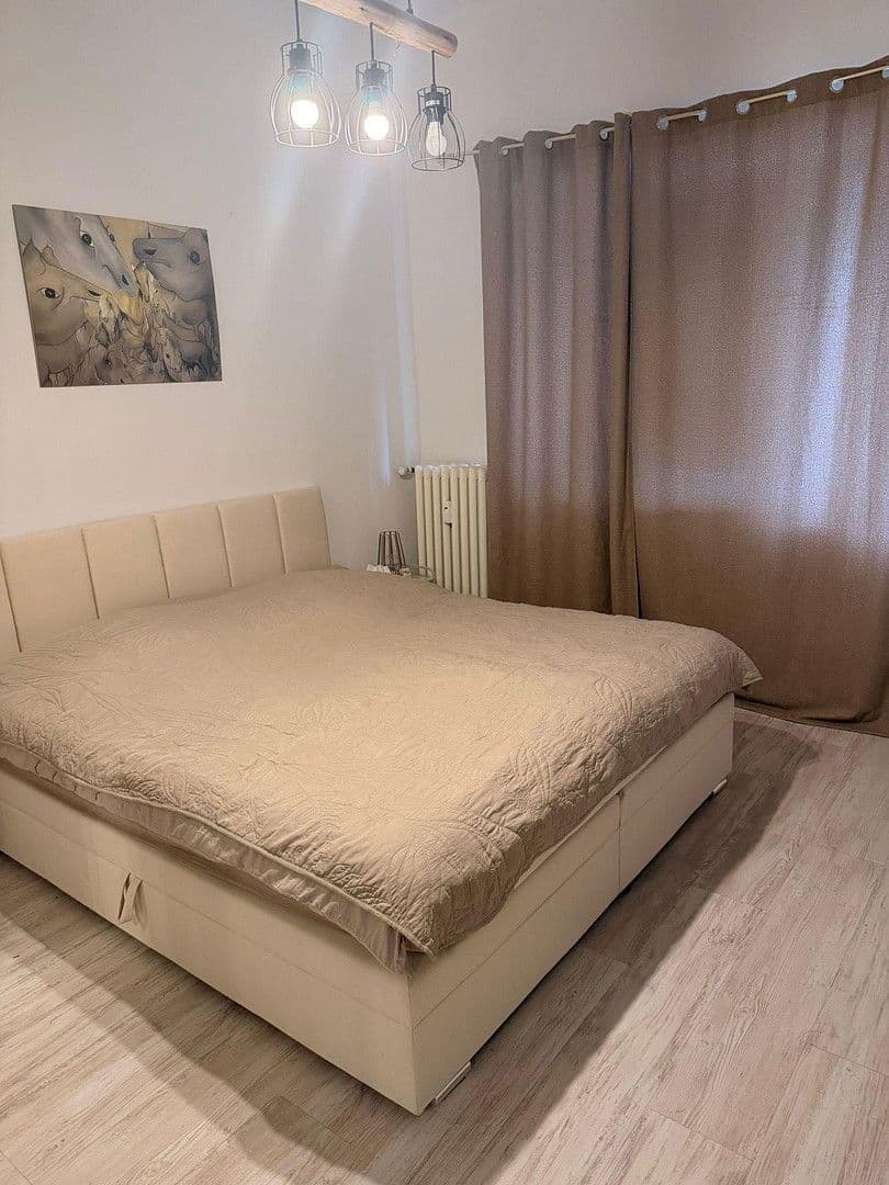 Pronájem bytu 2+1 60 m², Roßststraße 87, Düsseldorf, Severní Porýní-Vestfálsko Pronájem bytu 2+1 60 m², Roßststraße 87, Düsseldorf, Severní Porýní-Vestfálsko