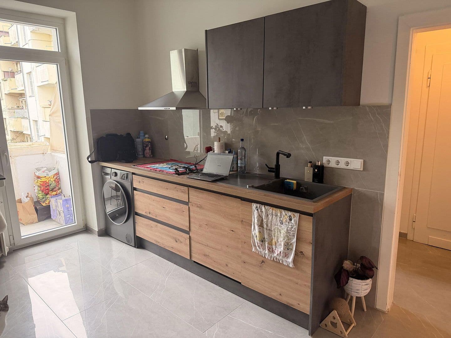 Pronájem bytu 2+1 60 m², Roßststraße 87, Düsseldorf, Severní Porýní-Vestfálsko Pronájem bytu 2+1 60 m², Roßststraße 87, Düsseldorf, Severní Porýní-Vestfálsko