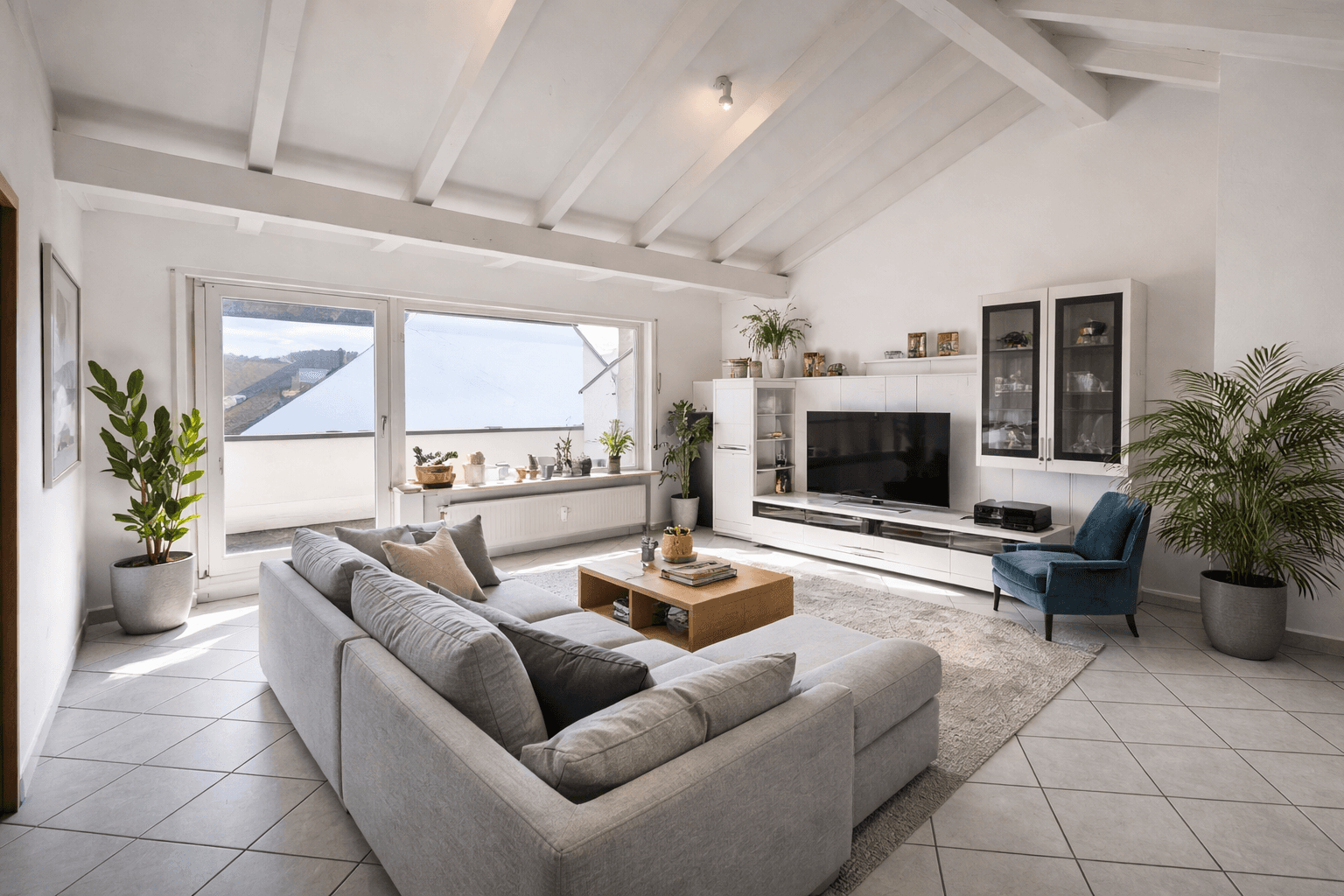 Pronájem bytu 3+1 58 m², Landhausstraße 4, Böblingen, Bádensko-Württembersko Pronájem bytu 3+1 58 m², Landhausstraße 4, Böblingen, Bádensko-Württembersko