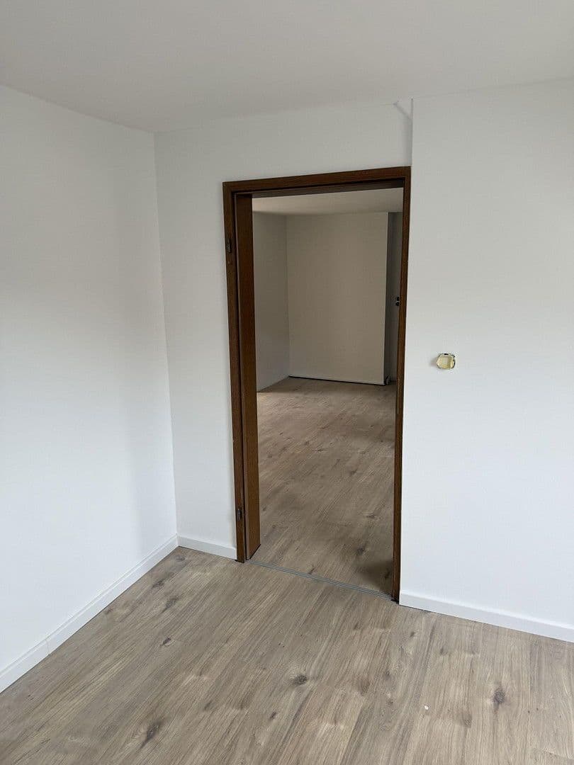 Pronájem bytu 3+1 80 m², Hellenthal, Severní Porýní-Vestfálsko Pronájem bytu 3+1 80 m², Hellenthal, Severní Porýní-Vestfálsko