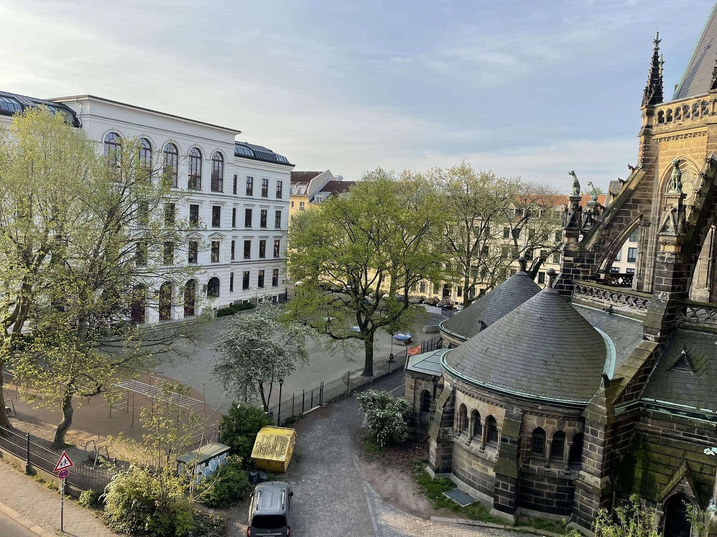 Pronájem bytu 3+1 100 m², Riemannstrasse 28, Leipzig, Sasko Pronájem bytu 3+1 100 m², Riemannstrasse 28, Leipzig, Sasko