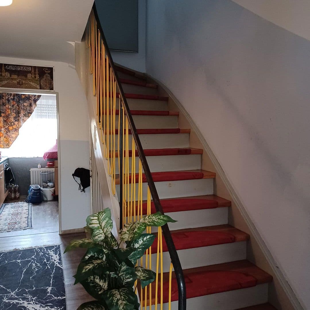 Pronájem domu 120 m², pozemek 265 m², Fürth, Bavorsko Pronájem domu 120 m², pozemek 265 m², Fürth, Bavorsko