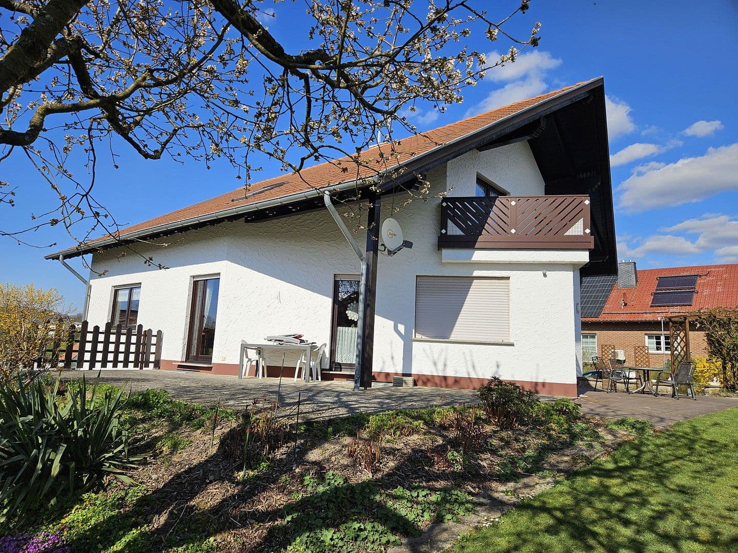 Prodej domu 190 m², pozemek 1.263 m², Frielendorf, Hessen Prodej domu 190 m², pozemek 1.263 m², Frielendorf, Hessen