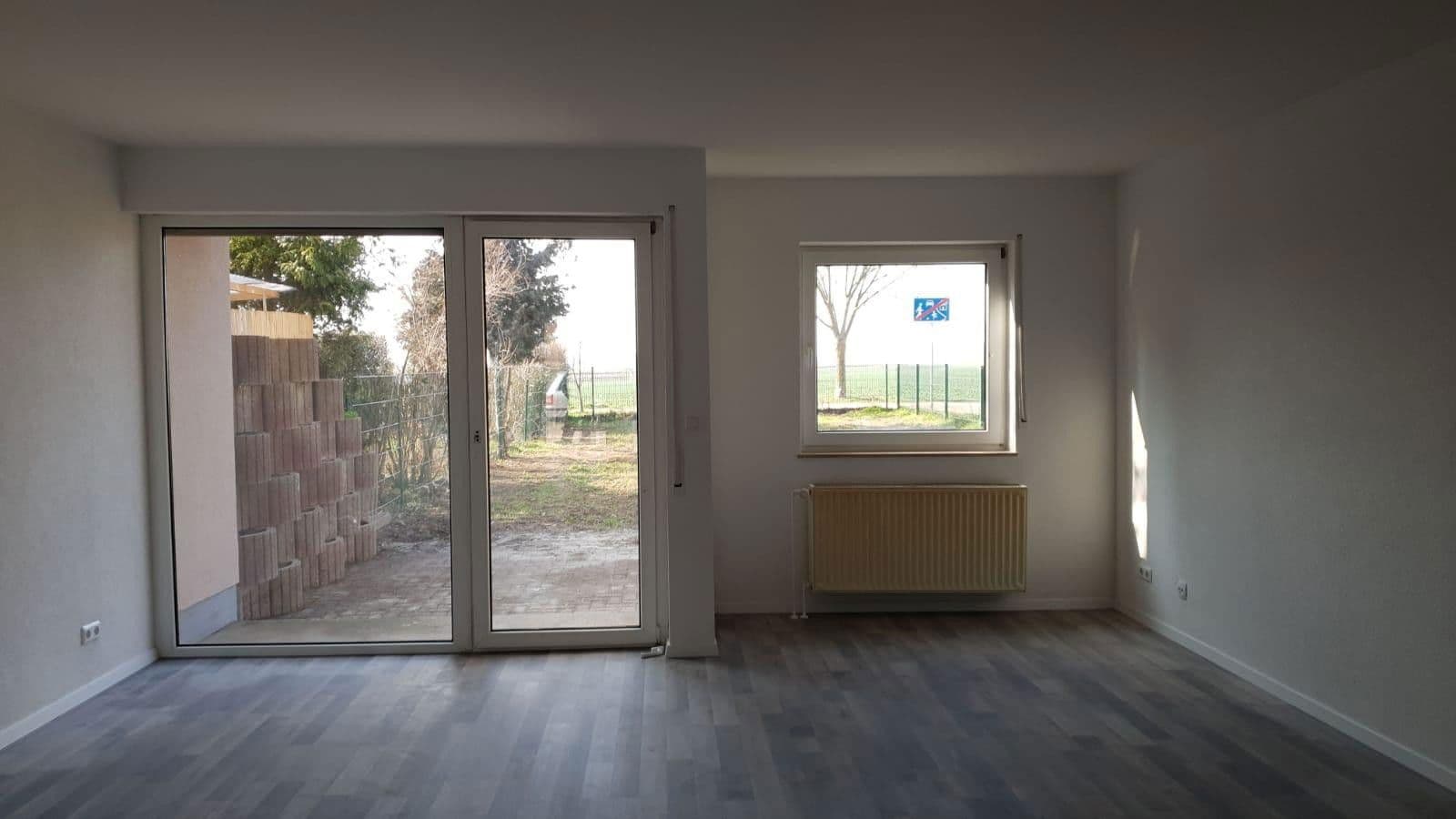 Pronájem domu 161 m², pozemek 300 m², Wettin-Löbejün, Sasko-Anhaltsko Pronájem domu 161 m², pozemek 300 m², Wettin-Löbejün, Sasko-Anhaltsko