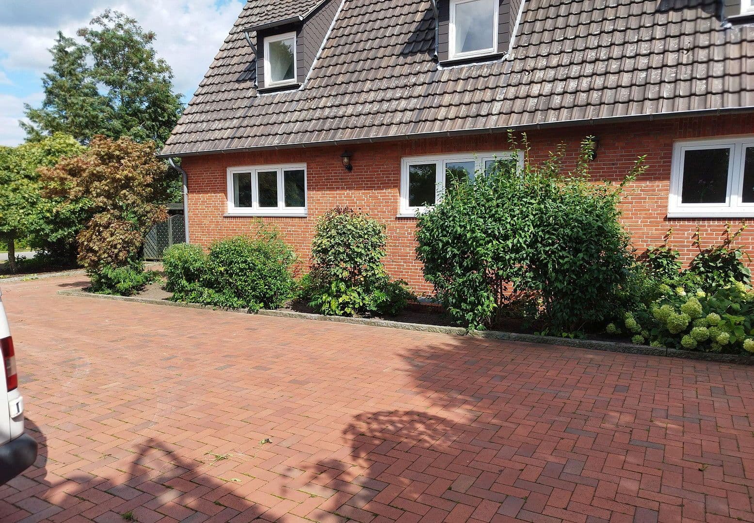 Prodej kanceláře 739 m², Dönseler Straße 4, Dickel, Dolní Sasko Prodej kanceláře 739 m², Dönseler Straße 4, Dickel, Dolní Sasko