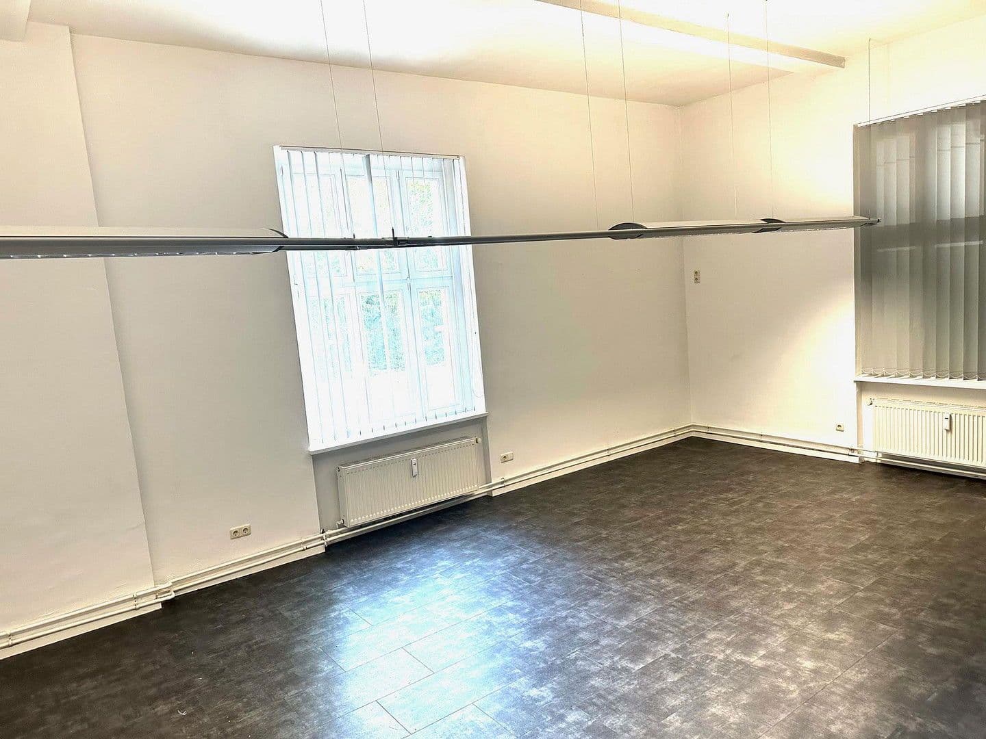 Pronájem kanceláře 66 m², Giesensdorfer Str. 29, Berlin, Berlín Pronájem kanceláře 66 m², Giesensdorfer Str. 29, Berlin, Berlín