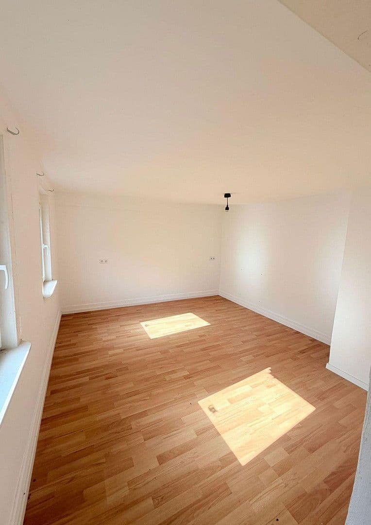 Prodej domu 220 m², pozemek 150 m², Künzelsau, Bádensko-Württembersko Prodej domu 220 m², pozemek 150 m², Künzelsau, Bádensko-Württembersko