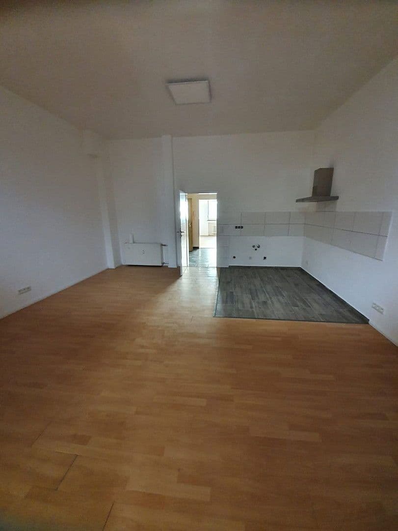 Pronájem bytu 2+1 92 m², Rheinstr. 16, Krefeld, Severní Porýní-Vestfálsko Pronájem bytu 2+1 92 m², Rheinstr. 16, Krefeld, Severní Porýní-Vestfálsko