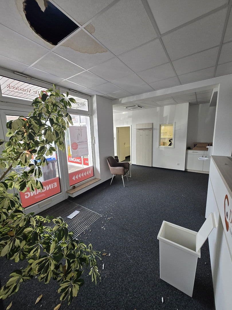 Pronájem nebytového prostoru 280 m², Viersener Straße 240, Mönchengladbach, Severní Porýní-Vestfálsko Pronájem nebytového prostoru 280 m², Viersener Straße 240, Mönchengladbach, Severní Porýní-Vestfálsko