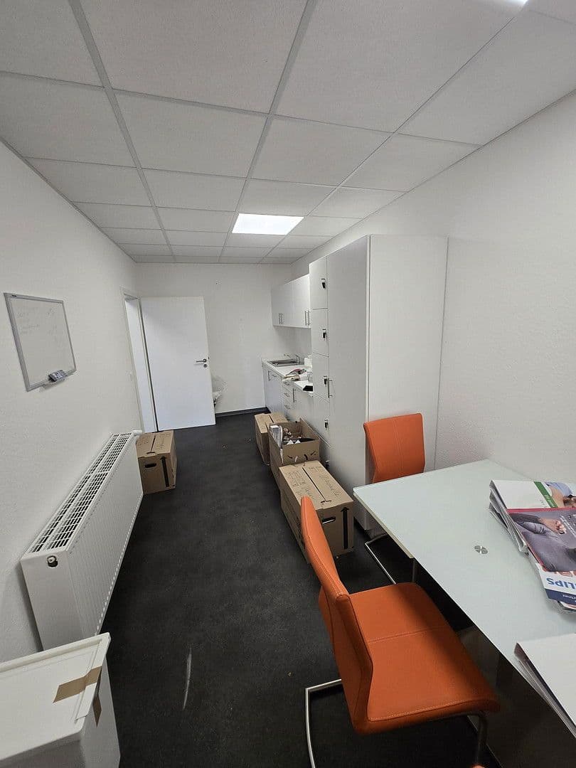 Pronájem nebytového prostoru 280 m², Viersener Straße 240, Mönchengladbach, Severní Porýní-Vestfálsko Pronájem nebytového prostoru 280 m², Viersener Straße 240, Mönchengladbach, Severní Porýní-Vestfálsko