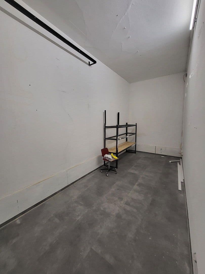 Pronájem nebytového prostoru 280 m², Viersener Straße 240, Mönchengladbach, Severní Porýní-Vestfálsko Pronájem nebytového prostoru 280 m², Viersener Straße 240, Mönchengladbach, Severní Porýní-Vestfálsko