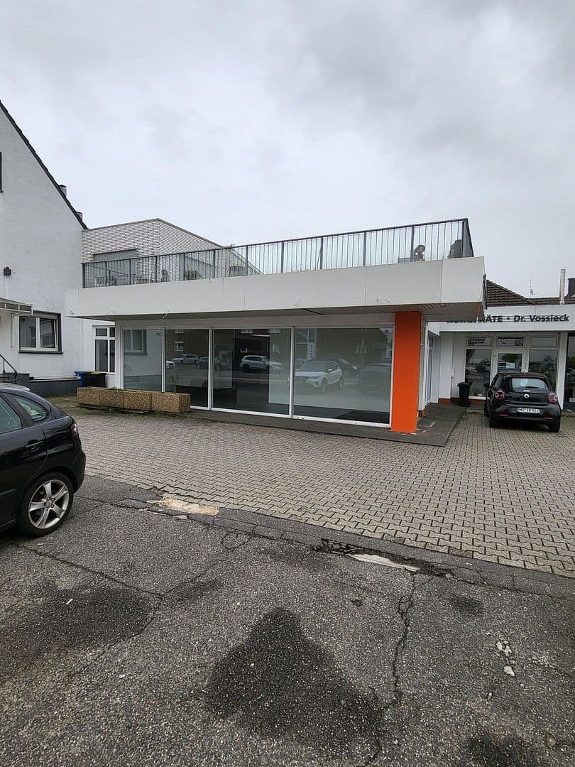 Pronájem nebytového prostoru 280 m², Viersener Straße 240, Mönchengladbach, Severní Porýní-Vestfálsko Pronájem nebytového prostoru 280 m², Viersener Straße 240, Mönchengladbach, Severní Porýní-Vestfálsko