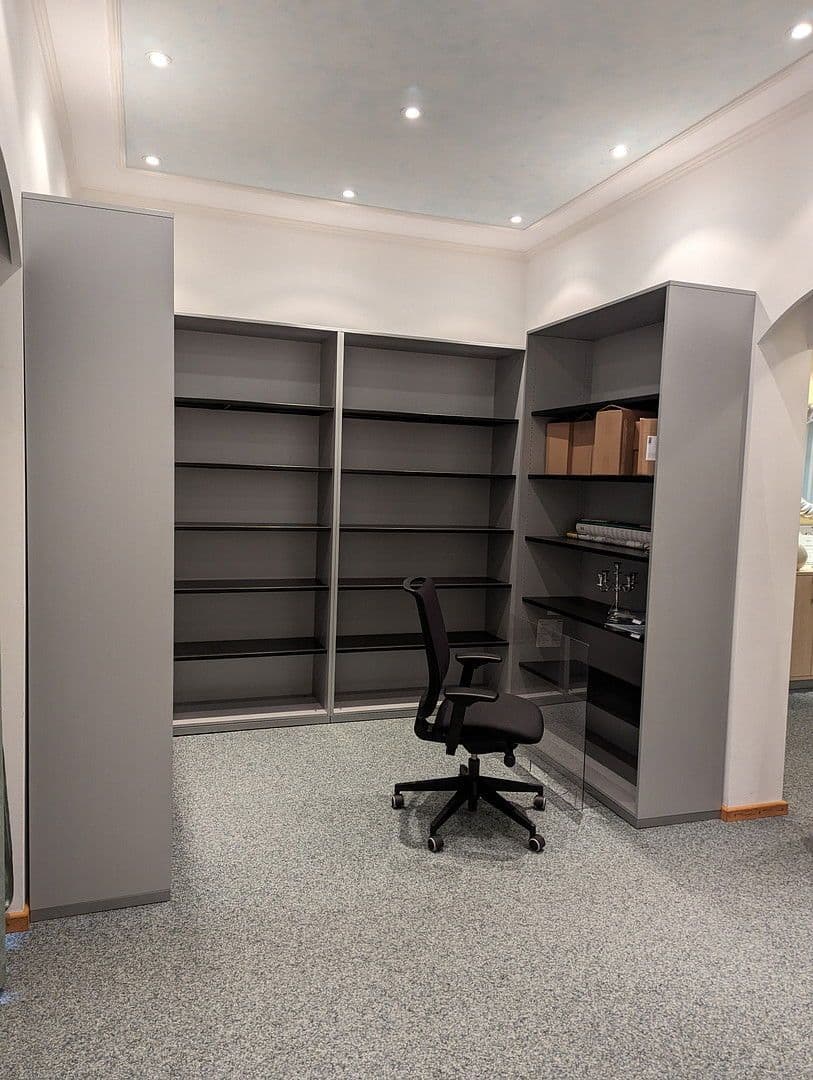 Prodej nebytového prostoru 56 m², Germering-Unterpfaffenhofen, Bavorsko Prodej nebytového prostoru 56 m², Germering-Unterpfaffenhofen, Bavorsko