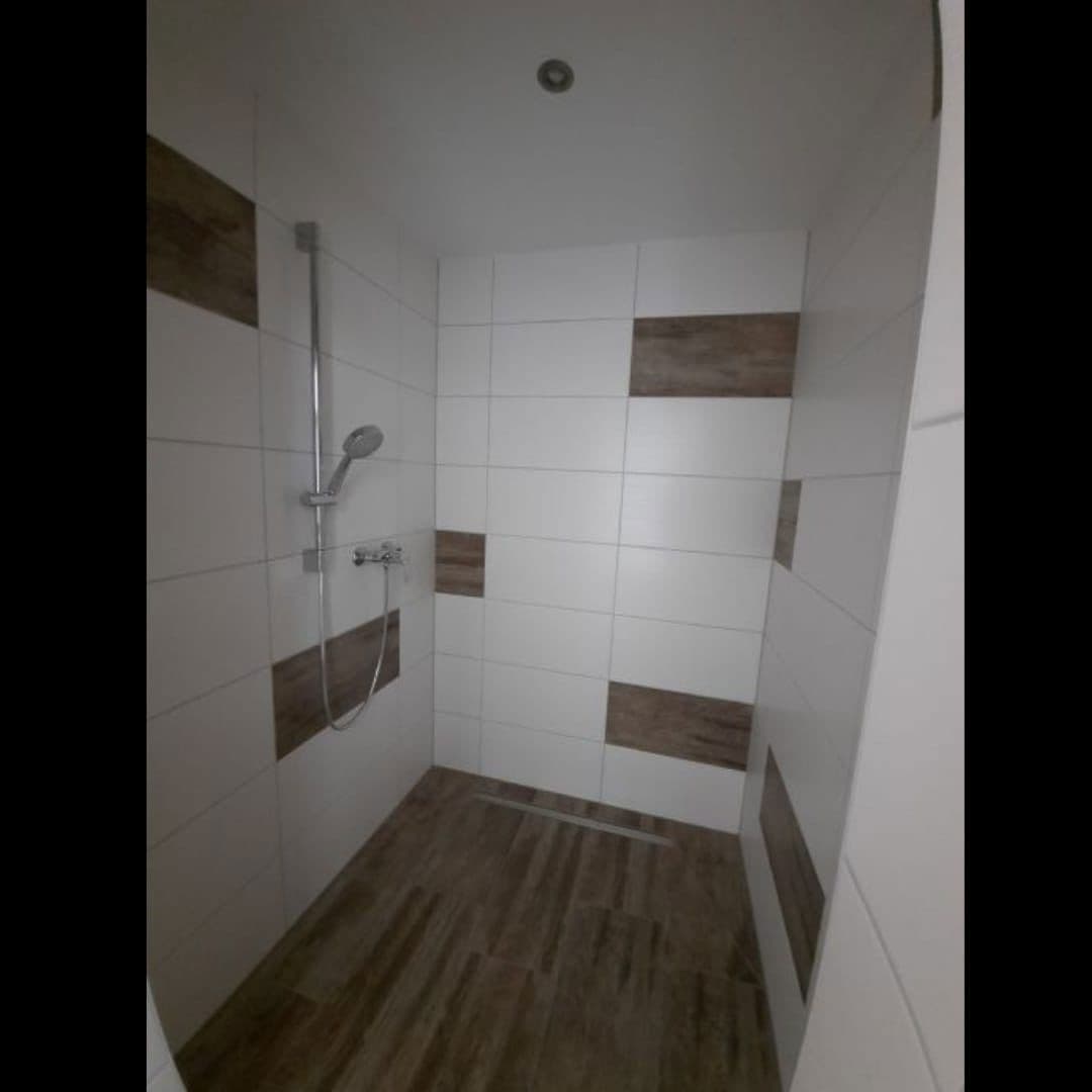 Pronájem bytu 4+1 116 m², August-Bebel-Straße 41, Oppach, Sasko Pronájem bytu 4+1 116 m², August-Bebel-Straße 41, Oppach, Sasko