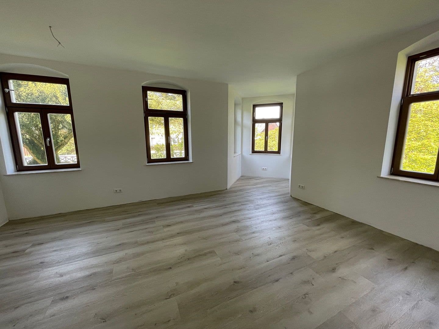 Pronájem bytu 4+1 116 m², August-Bebel-Straße 41, Oppach, Sasko Pronájem bytu 4+1 116 m², August-Bebel-Straße 41, Oppach, Sasko